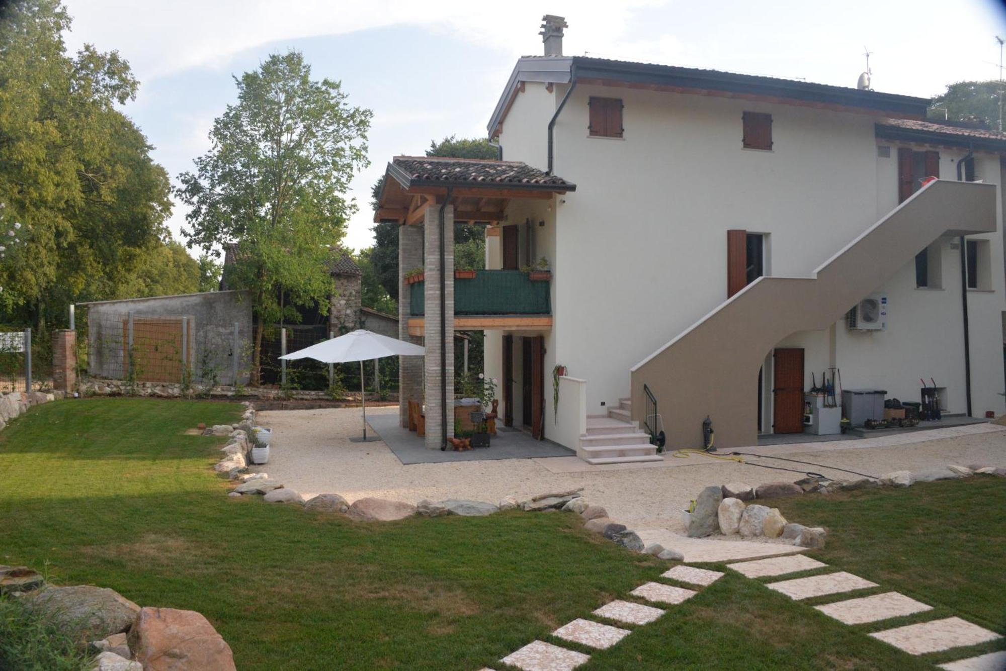 Hotel Casa Dei Colli Monzambano Esterno foto